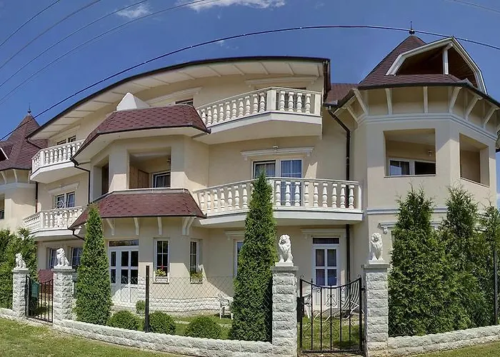 Hegyi ゲストハウス