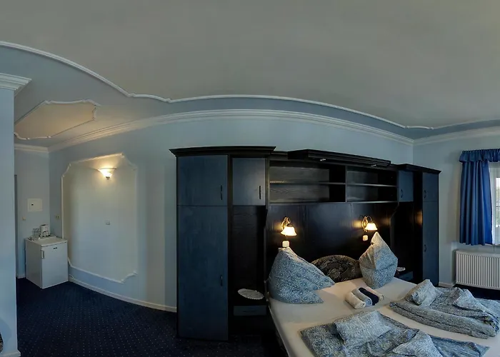 Hegyi ヘーヴィーズ