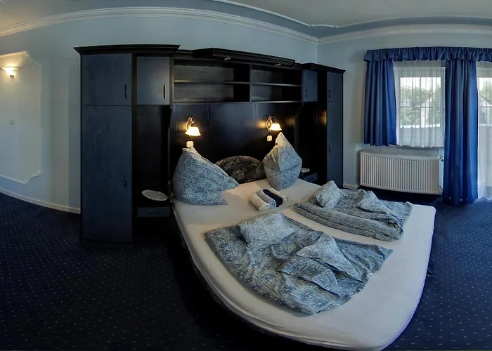 Hegyi 4* ヘーヴィーズ